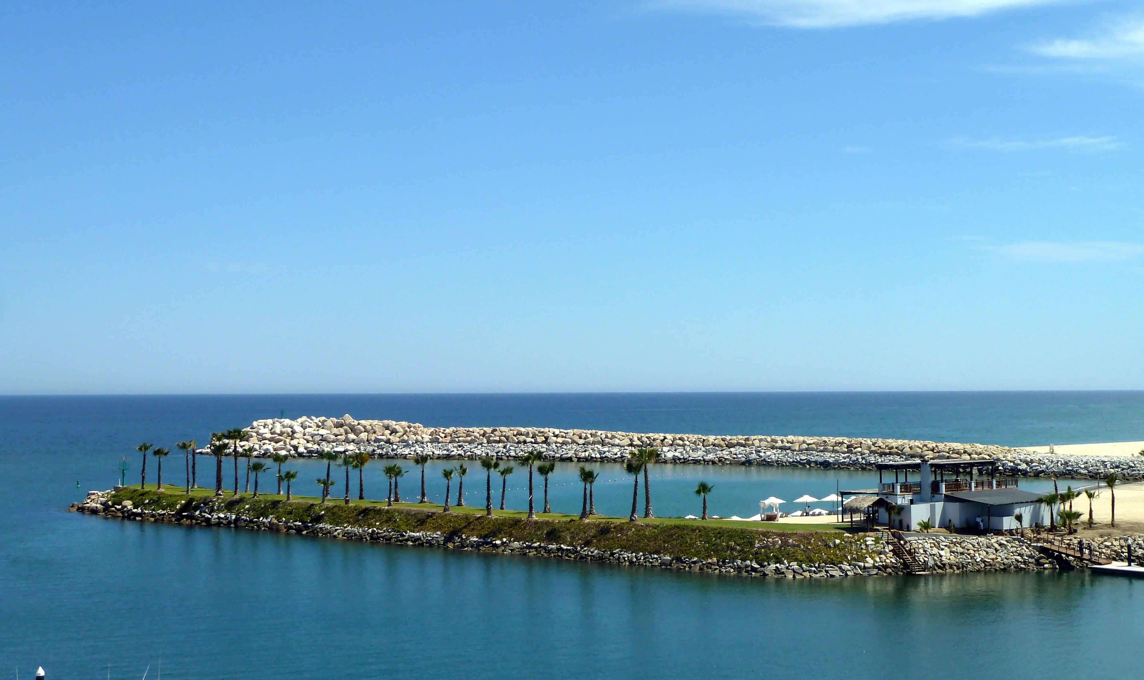 San Jose del Cabo beach club